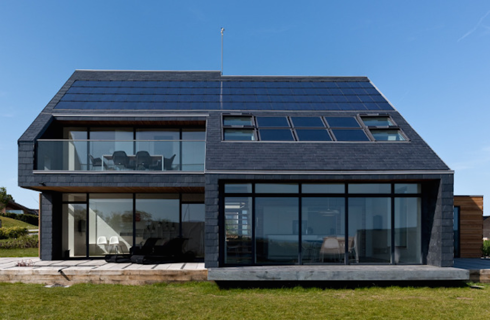 How to Build the Single Family Home Everyone Wants to Buy | Fohlio | Solar Panels